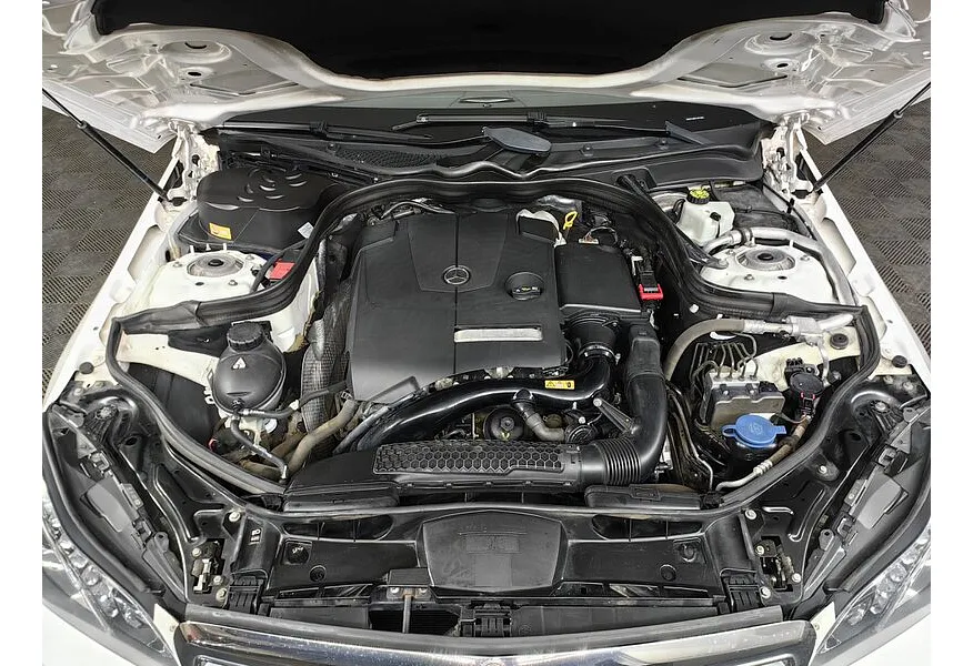 Mercedes-Benz E-Класс E 200 T BlueEfficiency 7G-Tronic Plus (184 л.с.) Белый в АВИЛОН. Слайд №11