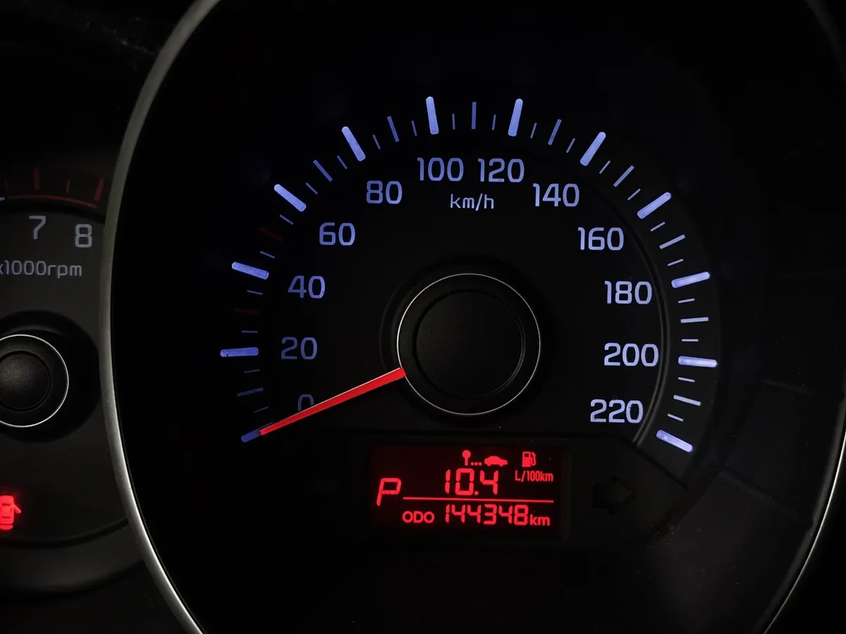 Kia Rio 1.4 AT (107 л.с.) Голубой в АВИЛОН. Слайд №17