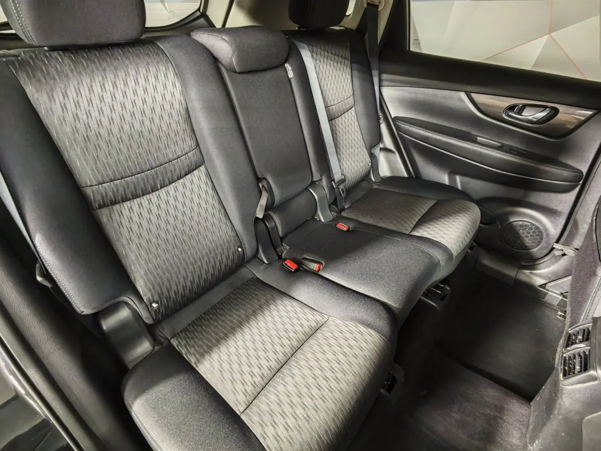 Nissan X-Trail 2.5 CVT AWD (171 л.с.) Черный в АВИЛОН. Слайд №17