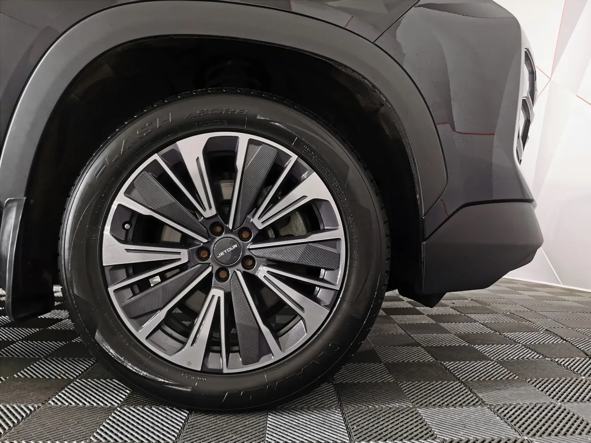 JETOUR Dashing 1.6T 7DCT 2WD (190 л.с.) Comfort Черный в АВИЛОН. Слайд №9