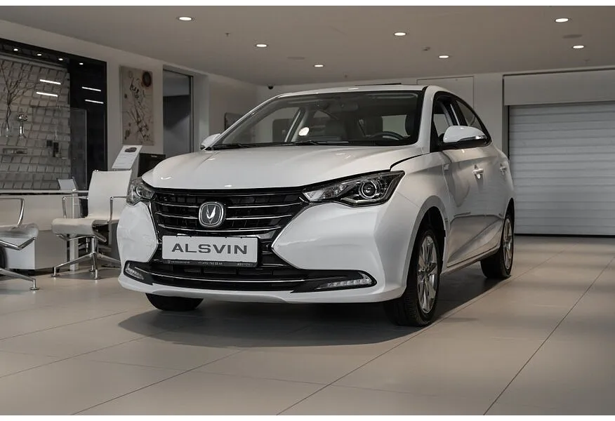 АВИЛОН - Changan Alsvin 1.5 DSG 2WD (107 л.с.) Luxe Белый - slide 9474770