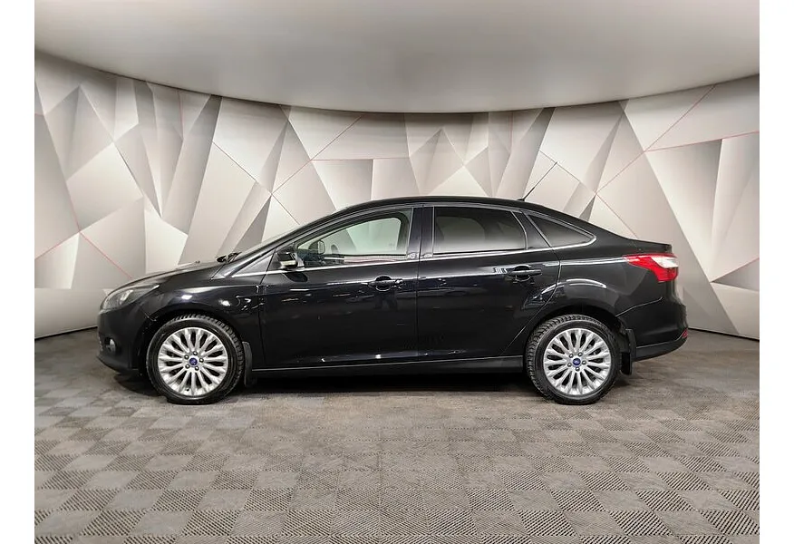 Ford Focus 2.0 PowerShift (150 л.с.) Trend Черный в АВИЛОН. Слайд №5