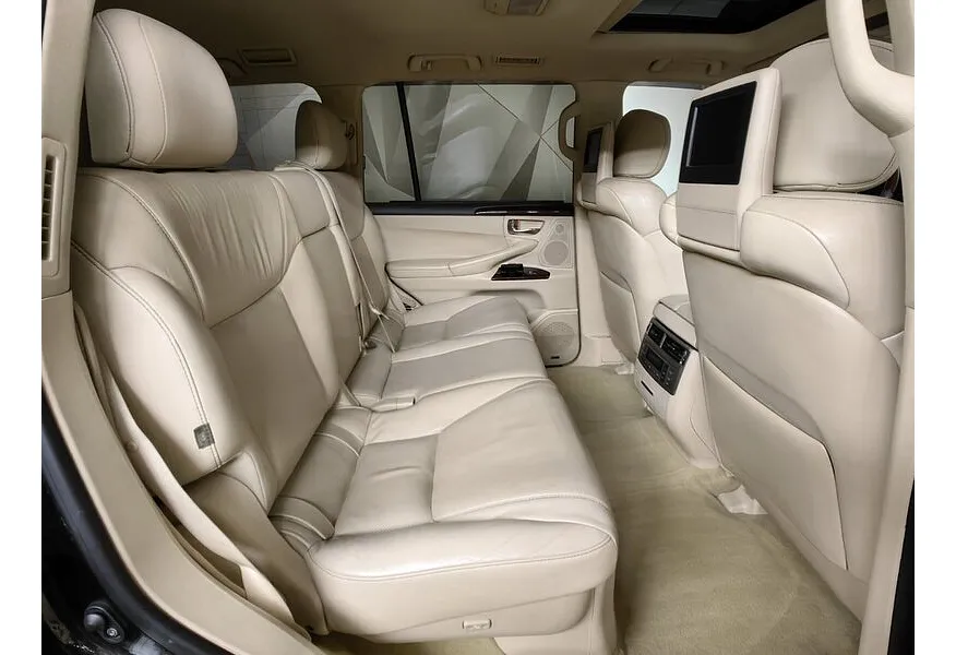 Lexus LX 570 AT (367 л.с.) Черный в АВИЛОН. Слайд №16