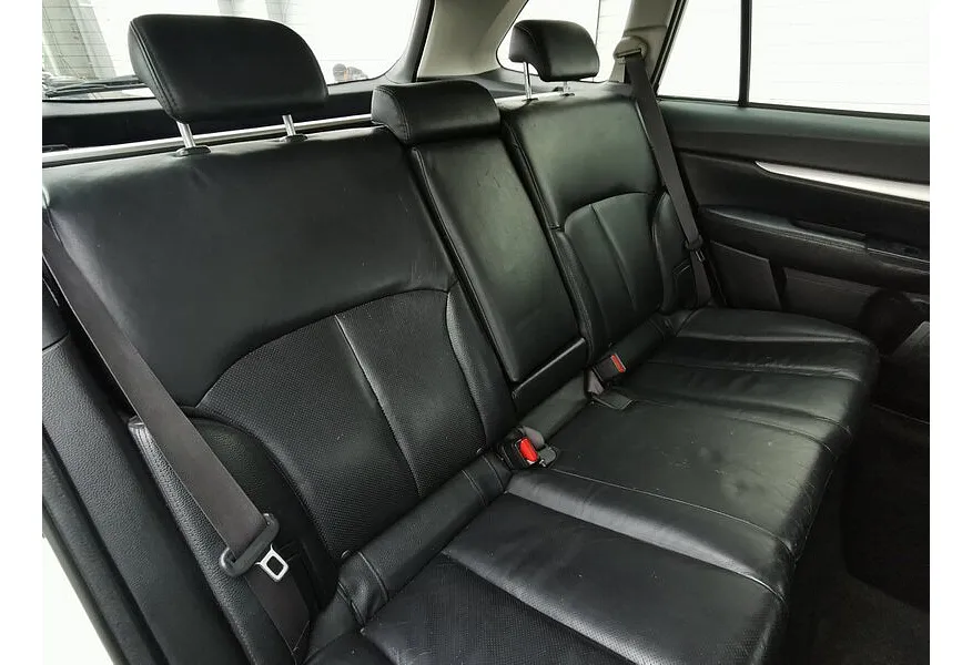 Subaru Outback 2.5 Lineartronic AWD (167 л.с.) Белый в АВИЛОН. Слайд №16