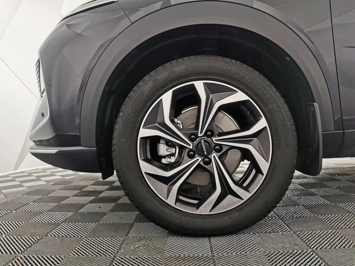 Haval F7 1.5T FWD 7DCT (150 л.с.) Премиум Черный в АВИЛОН. Слайд №9