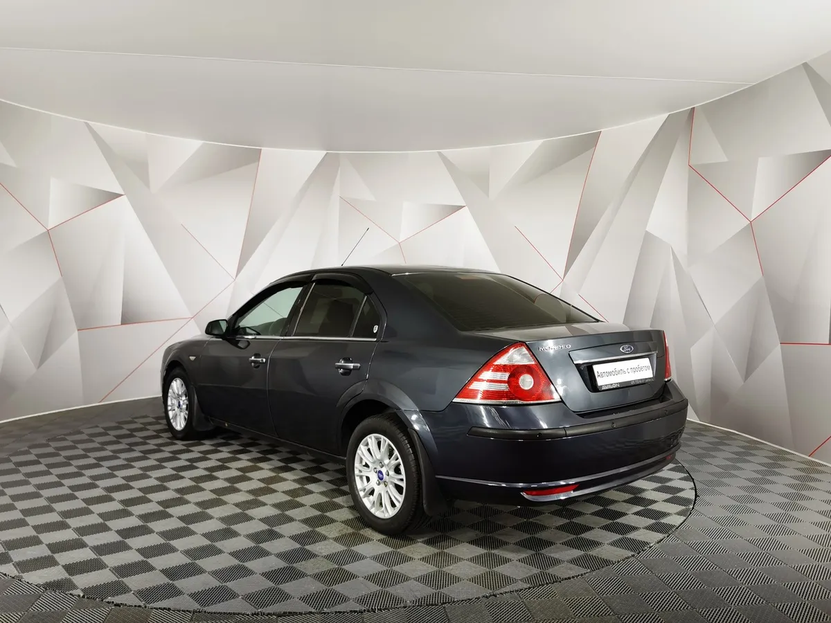 Ford Mondeo 2.0 MT (145 л.с.) Серый в АВИЛОН. Слайд №4