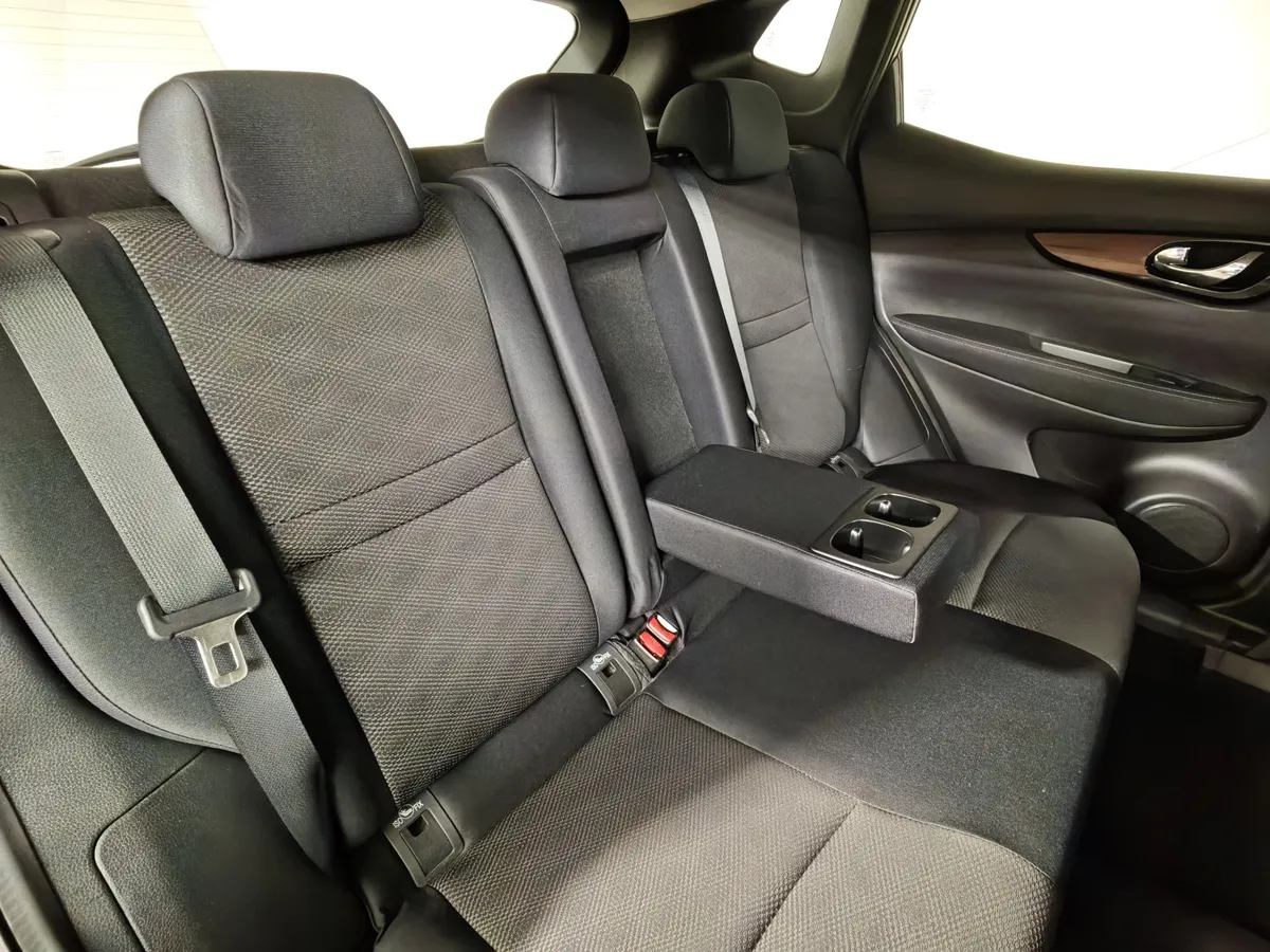 Nissan Qashqai 1.2 DIG-T CVT (115 л.с.) XE Красный в АВИЛОН. Слайд №17