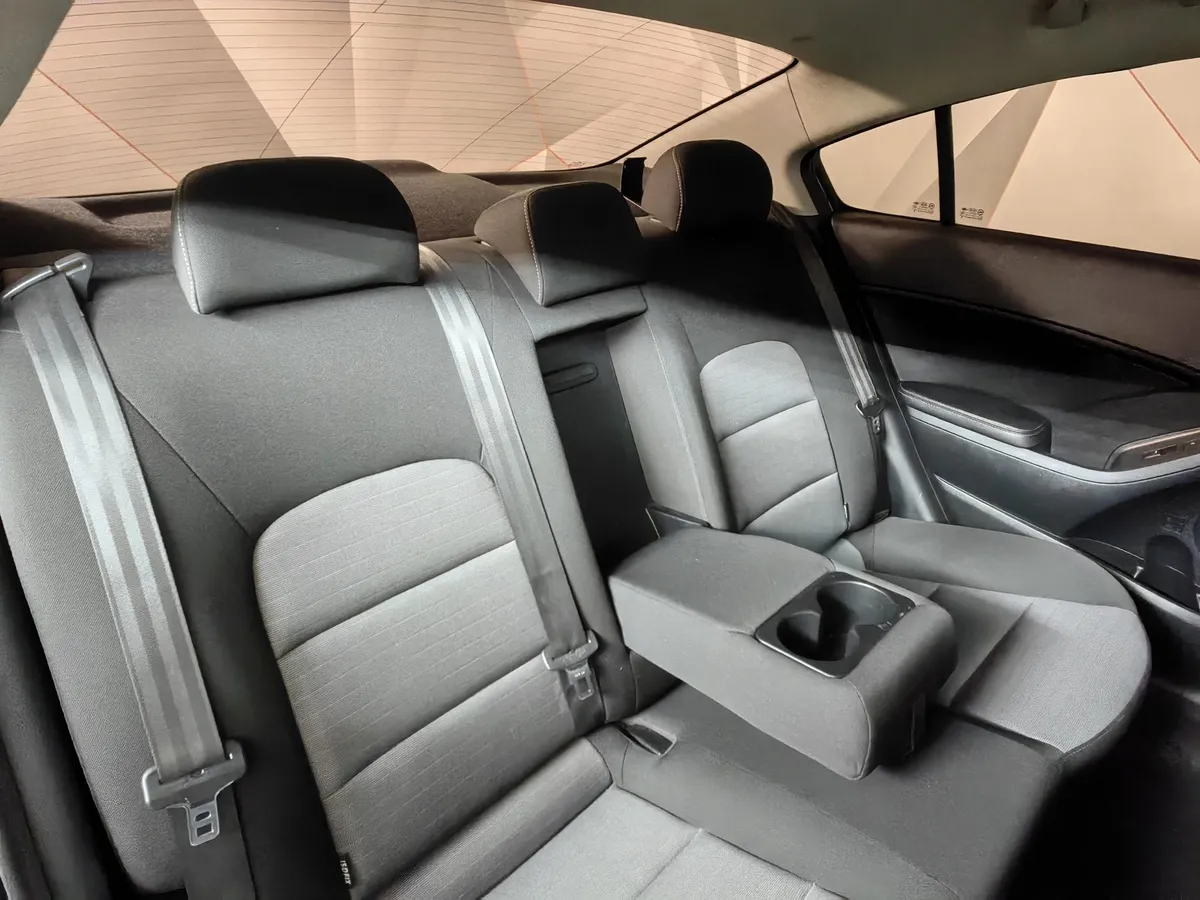 Kia Cerato 1.6 AT (130 л.с.) Черный в АВИЛОН. Слайд №17