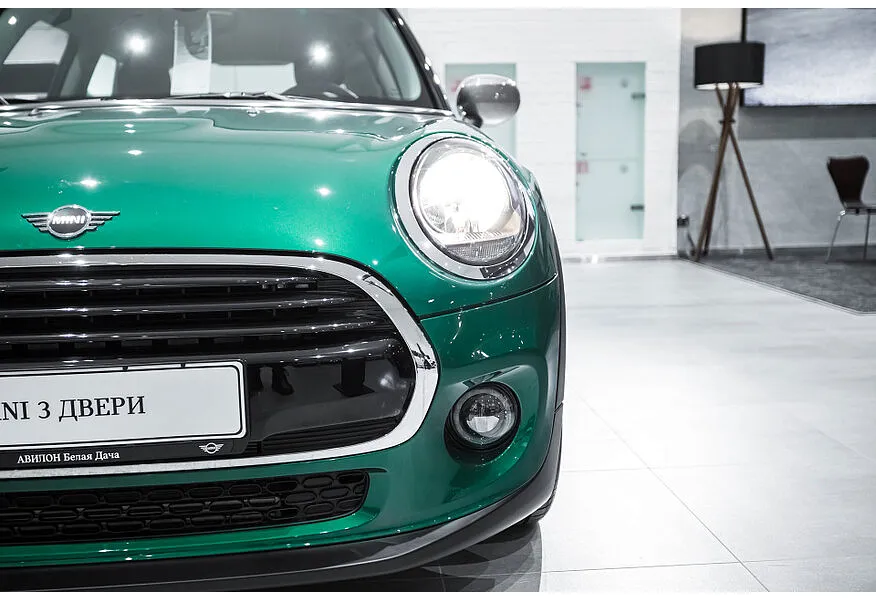 АВИЛОН - Mini 5 дверей Cooper 1.5 AMT (136 л.с.) Зеленый - slide 0