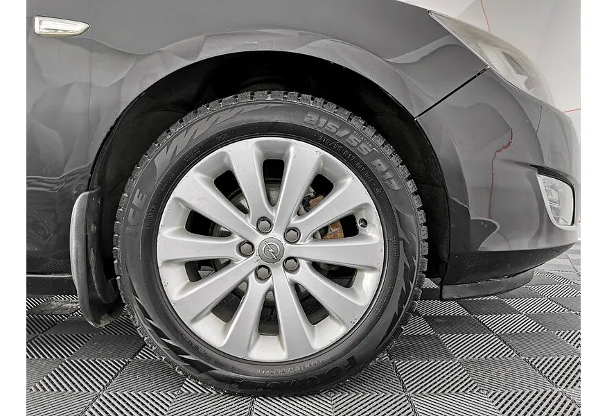 Opel Astra 1.6 AT (115 л.с.) Черный в АВИЛОН. Слайд №9