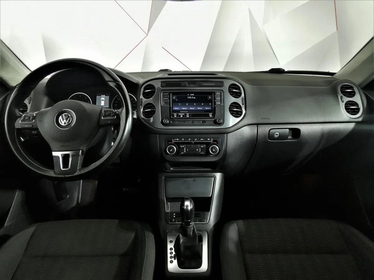Volkswagen Tiguan 2.0 TSI 4Motion AT (170 л.с.) Trend & Fun Красный в АВИЛОН. Слайд №13
