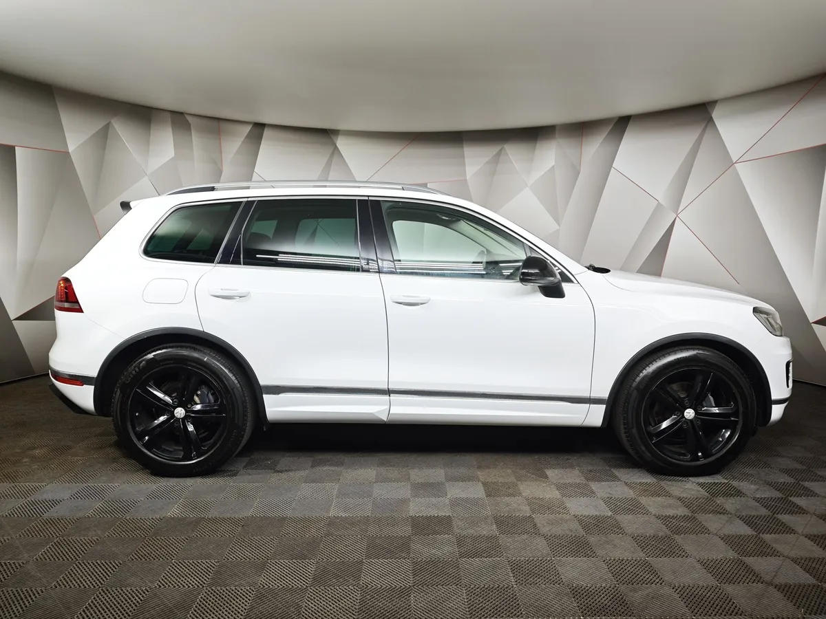 Volkswagen Touareg 3.0 TDI Tiptronic 4Motion (245 л.с.) Белый в АВИЛОН. Слайд №6