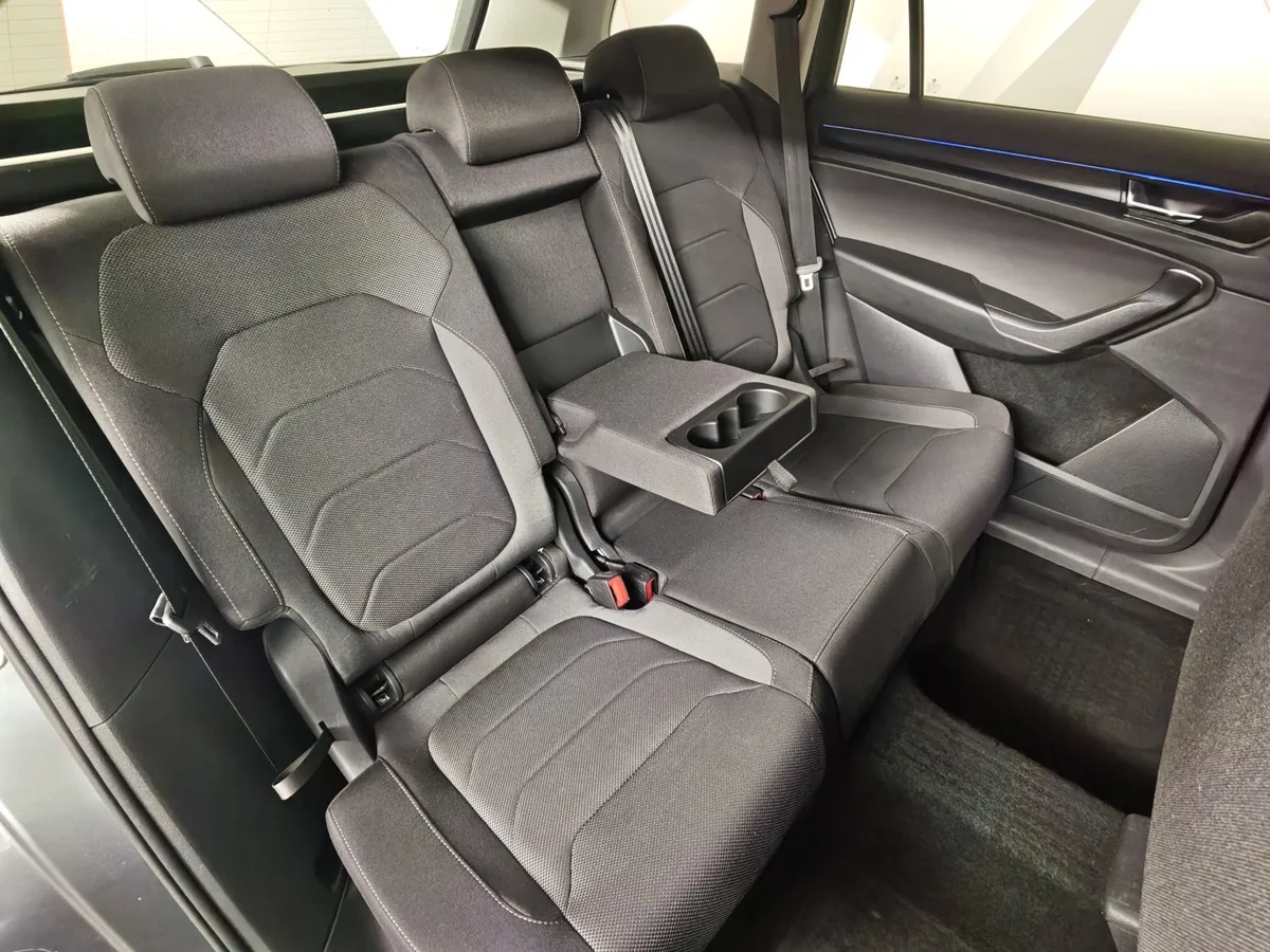 Skoda Kodiaq 2.0 TSI DSG 4X4 (180 л.с.) Серый в АВИЛОН. Слайд №17