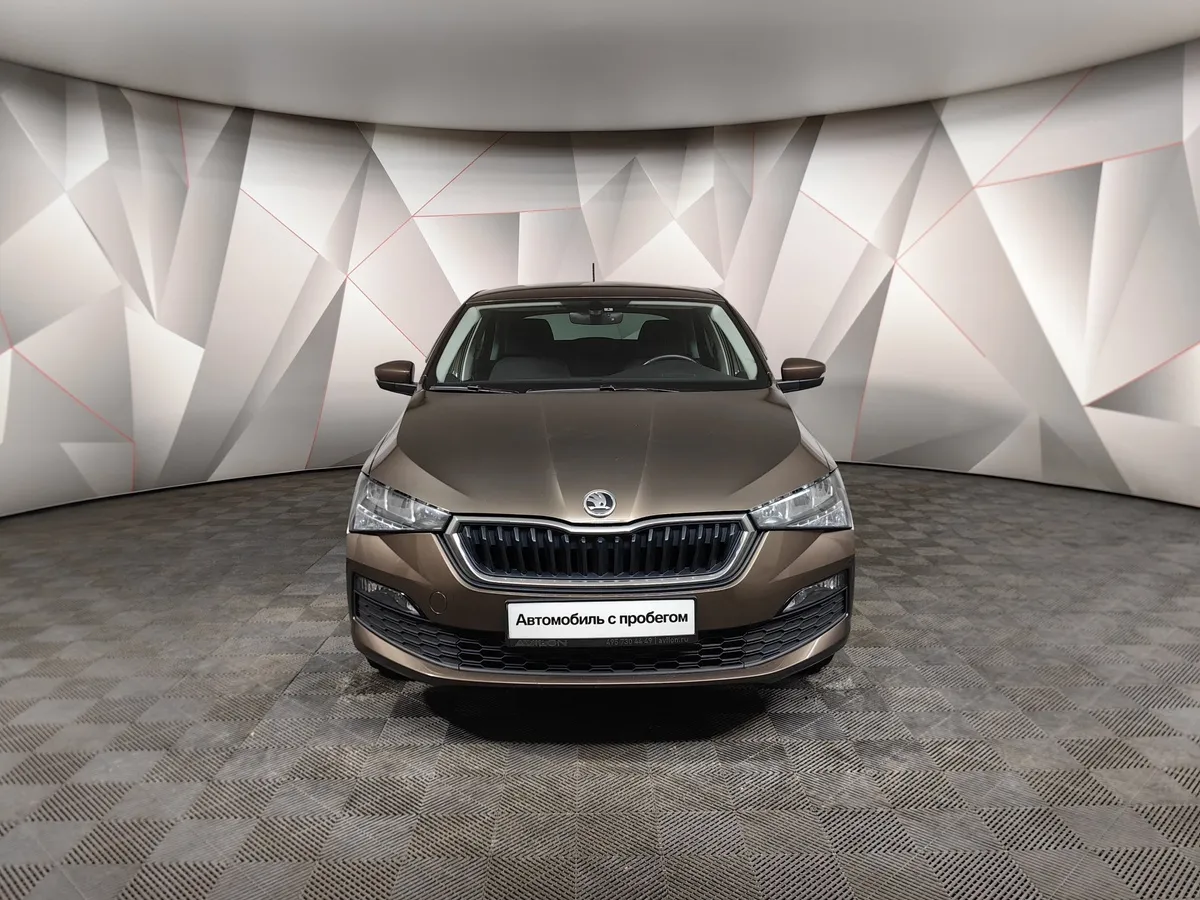 Skoda Rapid 1.6 AT (110 л.с.) Белый в АВИЛОН. Слайд №7
