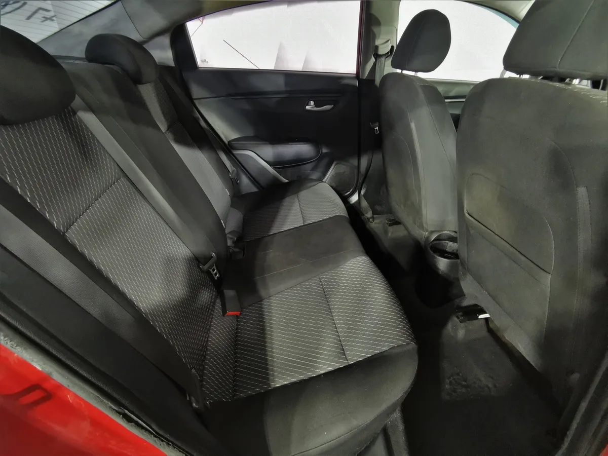 Kia Rio 1.6 AT (123 л.с.) Красный в АВИЛОН. Слайд №13