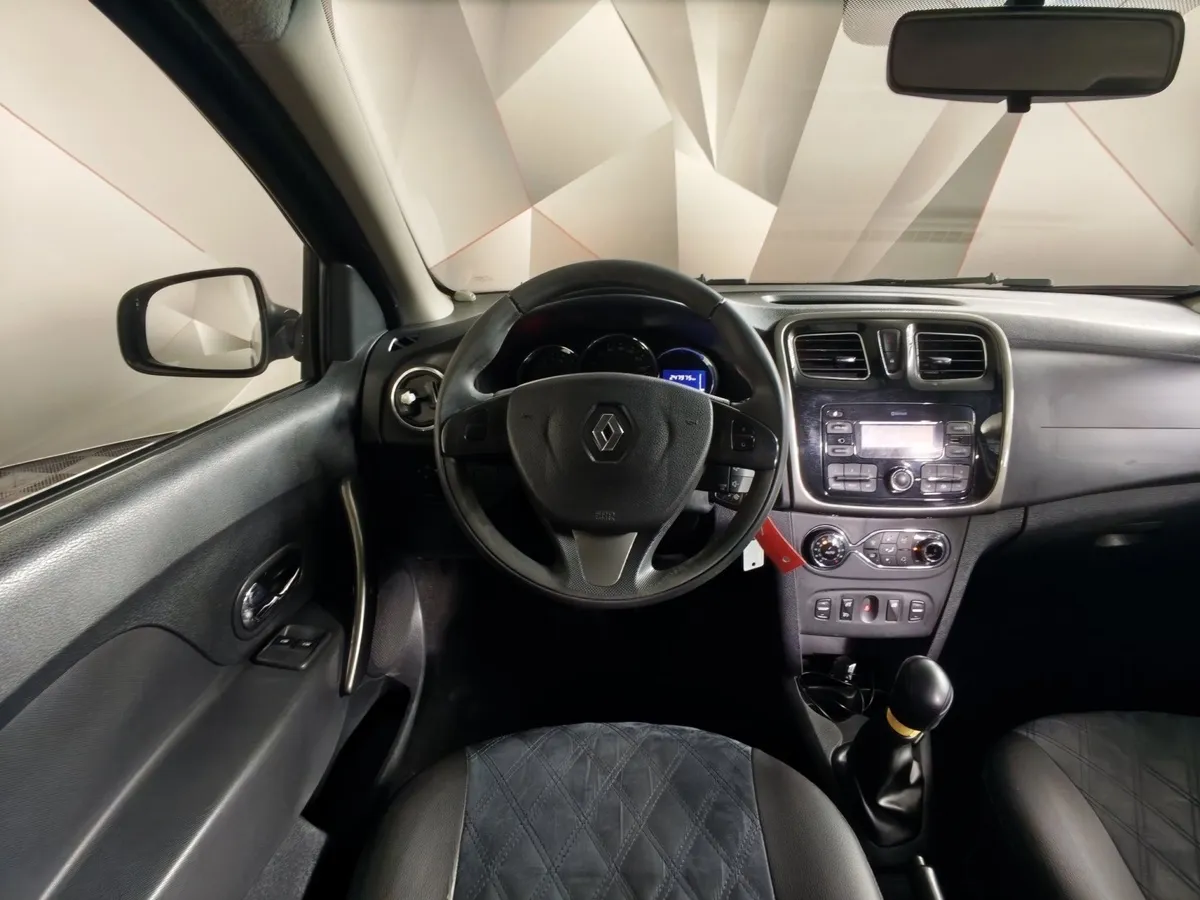 Renault Sandero 1.6 MT (82 л.с.) Stepway Life Черный в АВИЛОН. Слайд №17