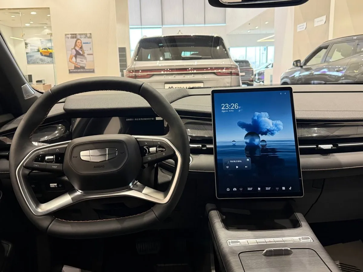 Geely Preface 2.0T 7DCT FWD (150 л.с.) Флагман Серый в АВИЛОН. Слайд №12