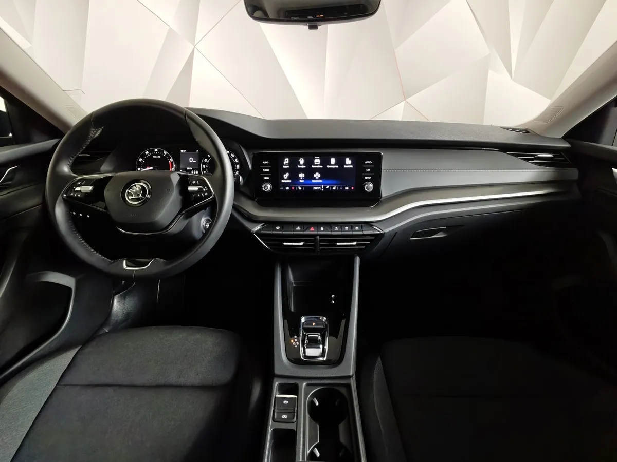 Skoda Octavia 1.4 AT FWD (150 л.с.) Синий в АВИЛОН. Слайд №14