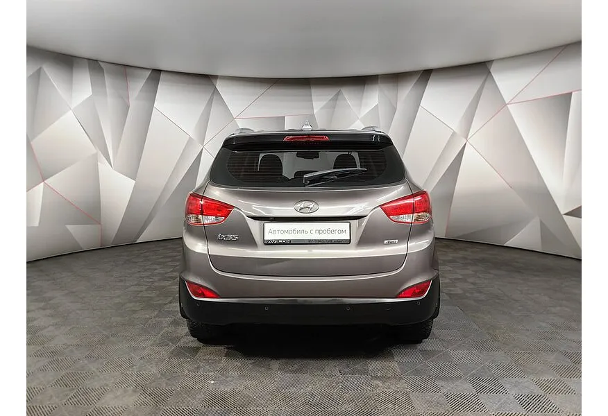 Hyundai ix35 2.0 AT 4WD (150 л.с.) Travel Коричневый в АВИЛОН. Слайд №8