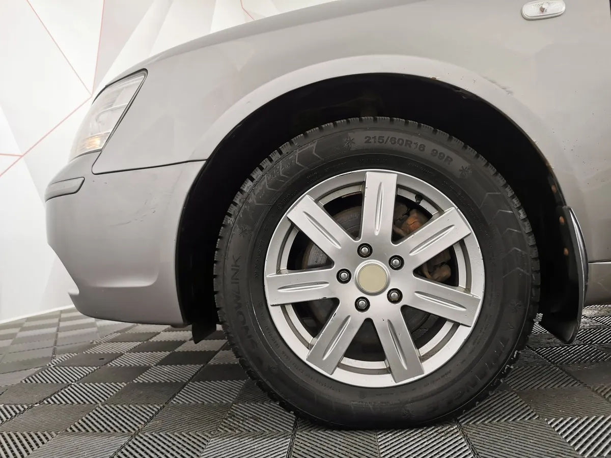 Hyundai Sonata 2.0 AT (144 л.с.) Серый в АВИЛОН. Слайд №9