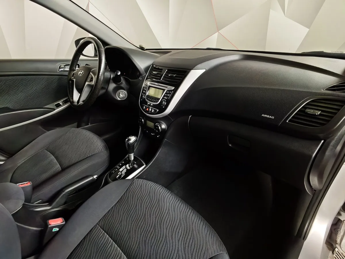 Hyundai Solaris 1.6 AT (123 л.с.) Special Edition Серый в АВИЛОН. Слайд №12