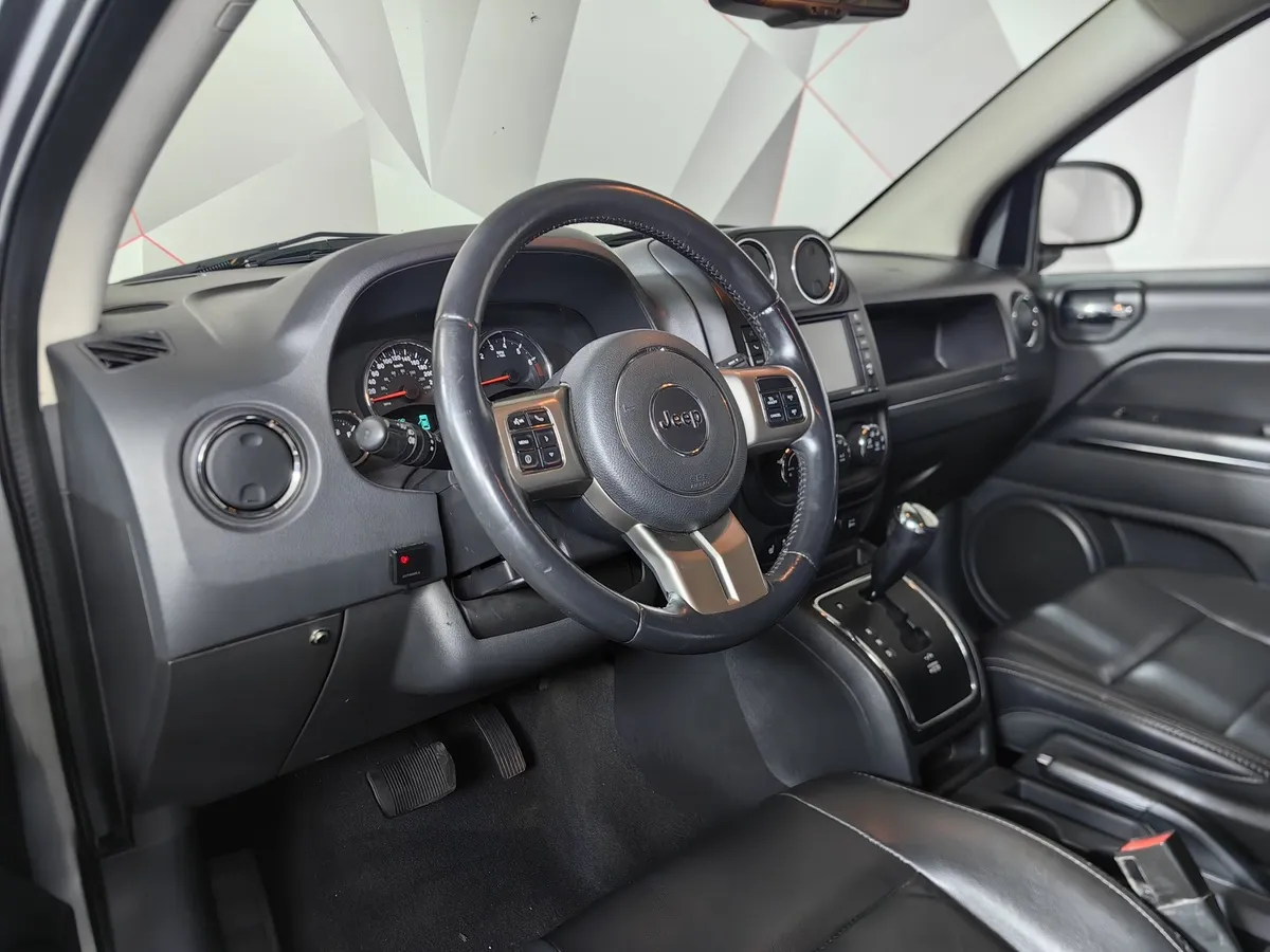 Jeep Compass 2.4 CVT (170 л.с.) Серый в АВИЛОН. Слайд №17