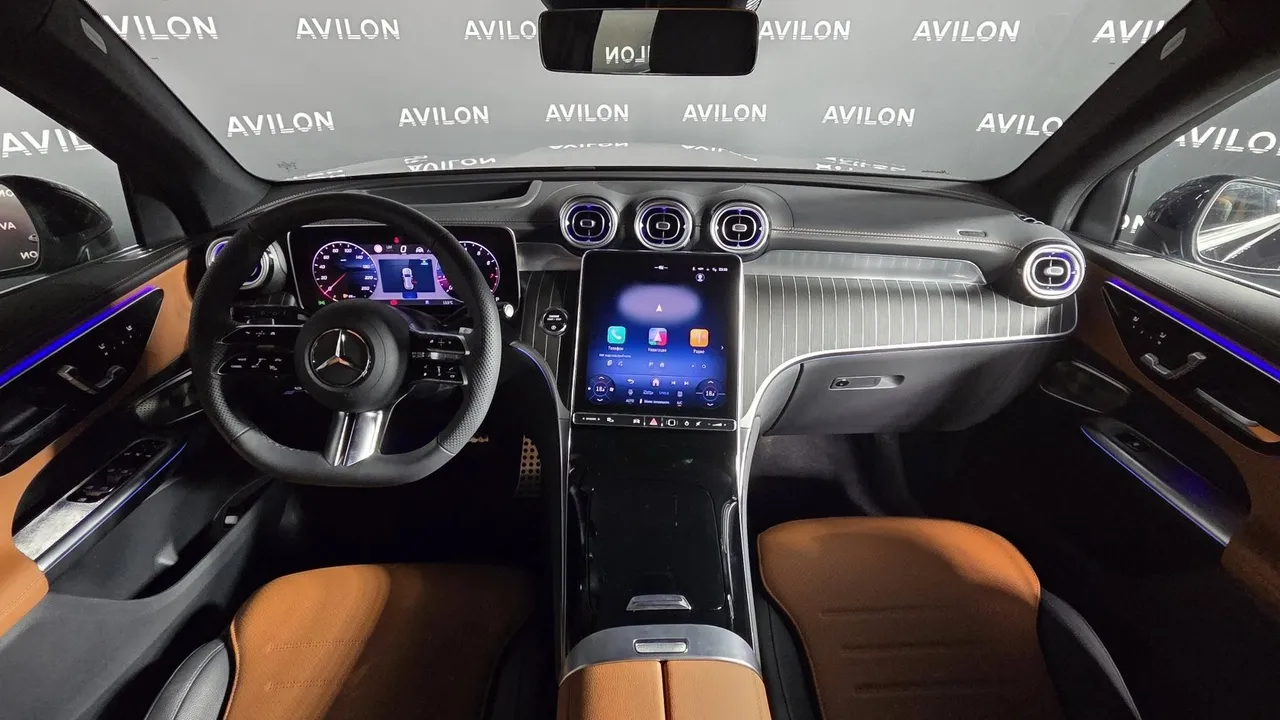 Mercedes-Benz GLC 300 4MATIC 9G-TRONIC (258 л.с.) Черный в АВИЛОН. Слайд №13