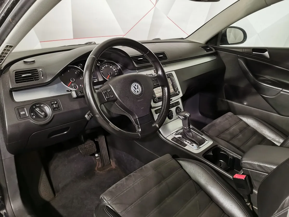 Volkswagen Passat 2.0 TDI DSG (140 л.с.) Черный в АВИЛОН. Слайд №17