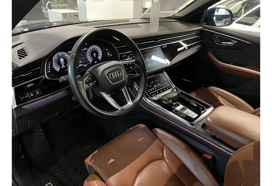Audi Q8 45 TDI Tiptronic quattro (249 л.с.) Синий в АВИЛОН. Слайд №28