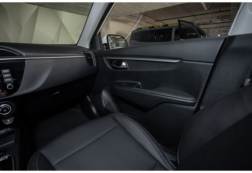 АВИЛОН - Solaris KRS 1.6 AT (123 л.с.) Premium Белый - slide 6