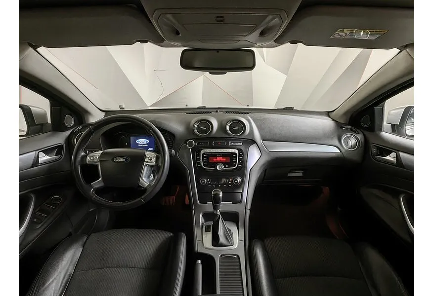 Ford Mondeo 2.0 TDCi PowerShift (140 л.с.) Titanium Серебристый в АВИЛОН. Слайд №12