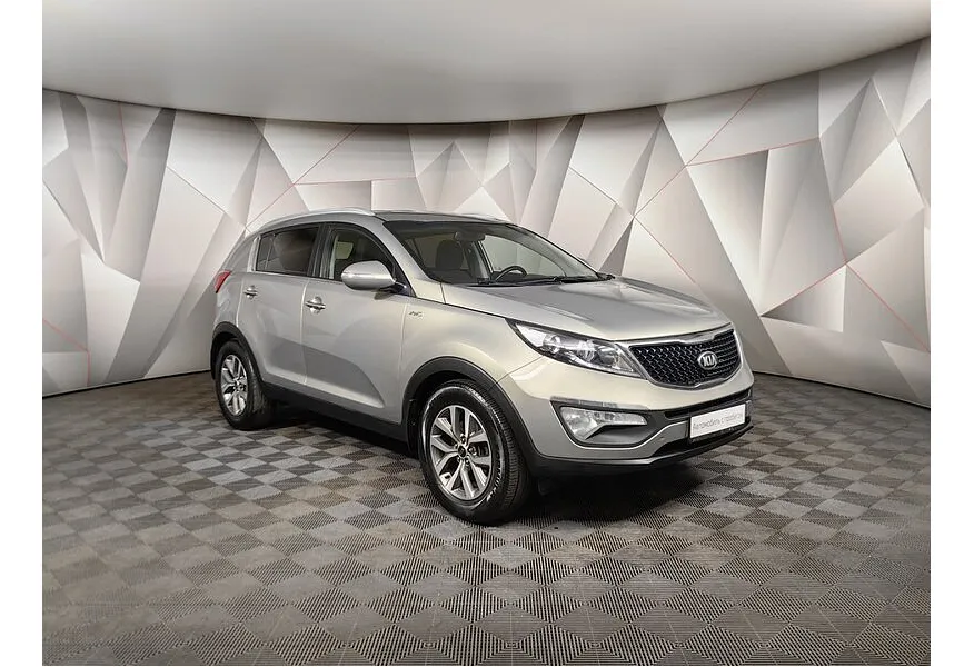 Kia Sportage 2.0 AT 4WD (150 л.с.) Luxe Серебристый в АВИЛОН. Слайд №3