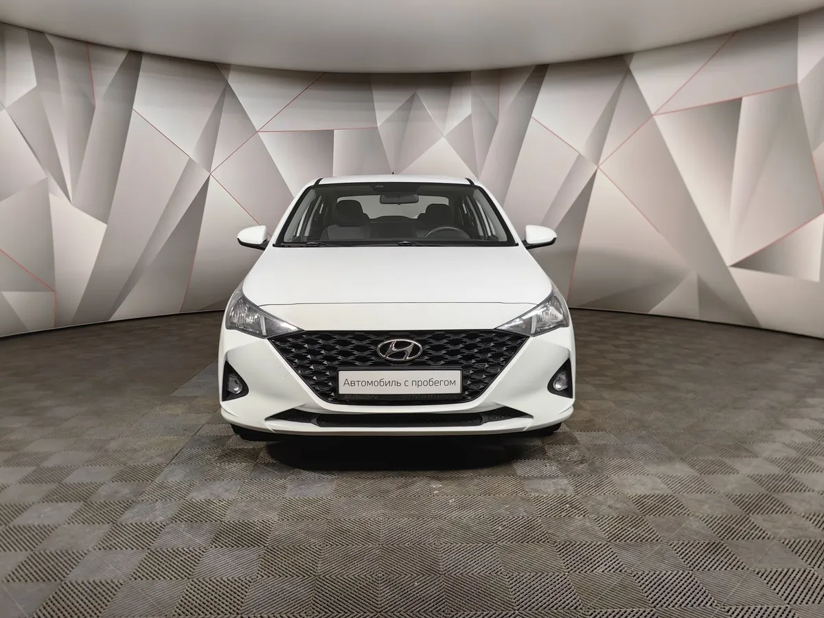 Hyundai Solaris 1.6 AT (123 л.с.) Active Plus Белый в АВИЛОН. Слайд №7