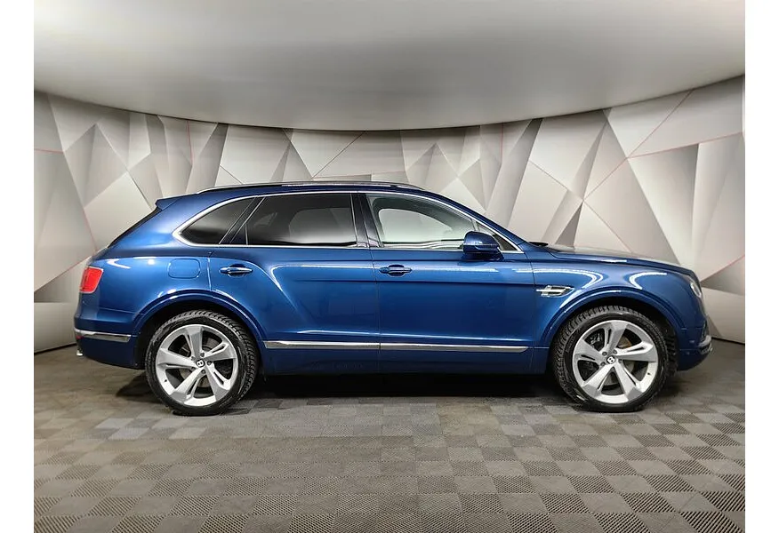 Bentley Bentayga 6.0 AT AWD (608 л.с.) Синий в АВИЛОН. Слайд №6