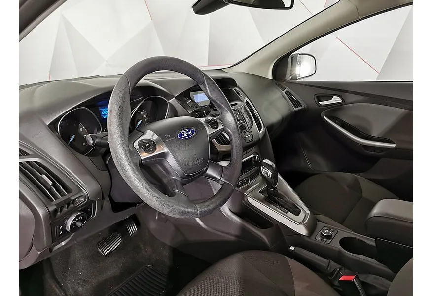 Ford Focus 1.6 Ti-VCT PowerShift (125 л.с.) SYNC Edition Черный в АВИЛОН. Слайд №15