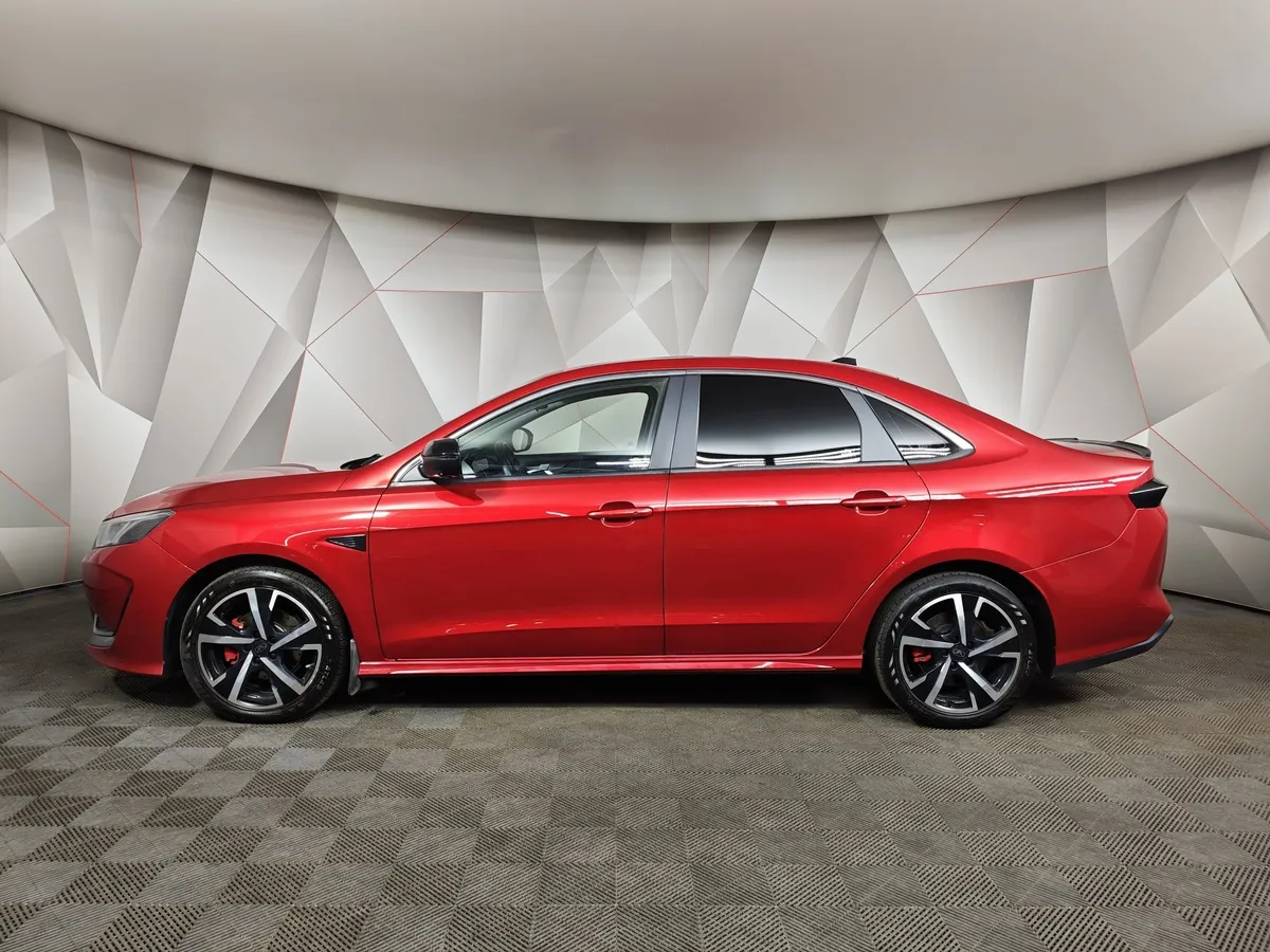 Kaiyi E5 1.5 CVT 2WD (147 л.с.) Luxury Красный в АВИЛОН. Слайд №5