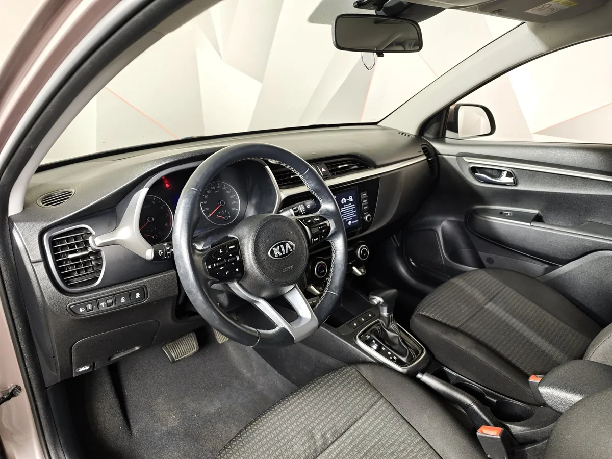 Kia Rio 1.6 AT (123 л.с.) Бежевый в АВИЛОН. Слайд №19