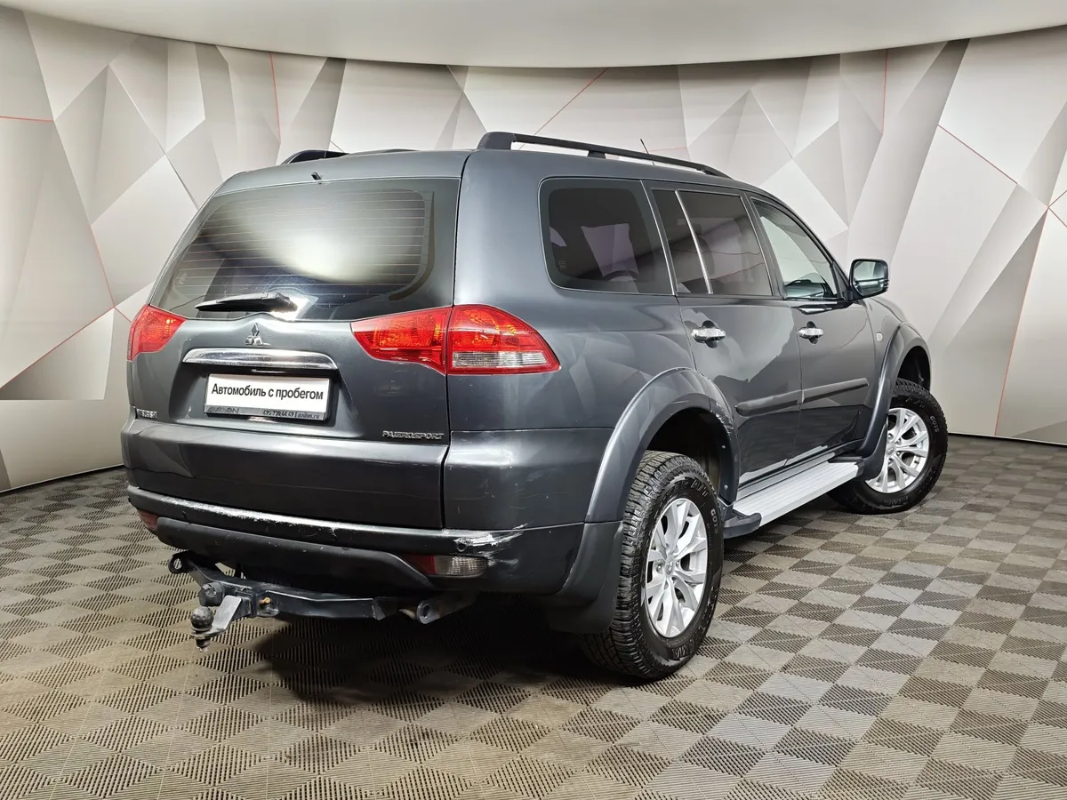 Mitsubishi Pajero Sport 2.5 DI-D AT AWD (178 л.с.) Серый в АВИЛОН. Слайд №2