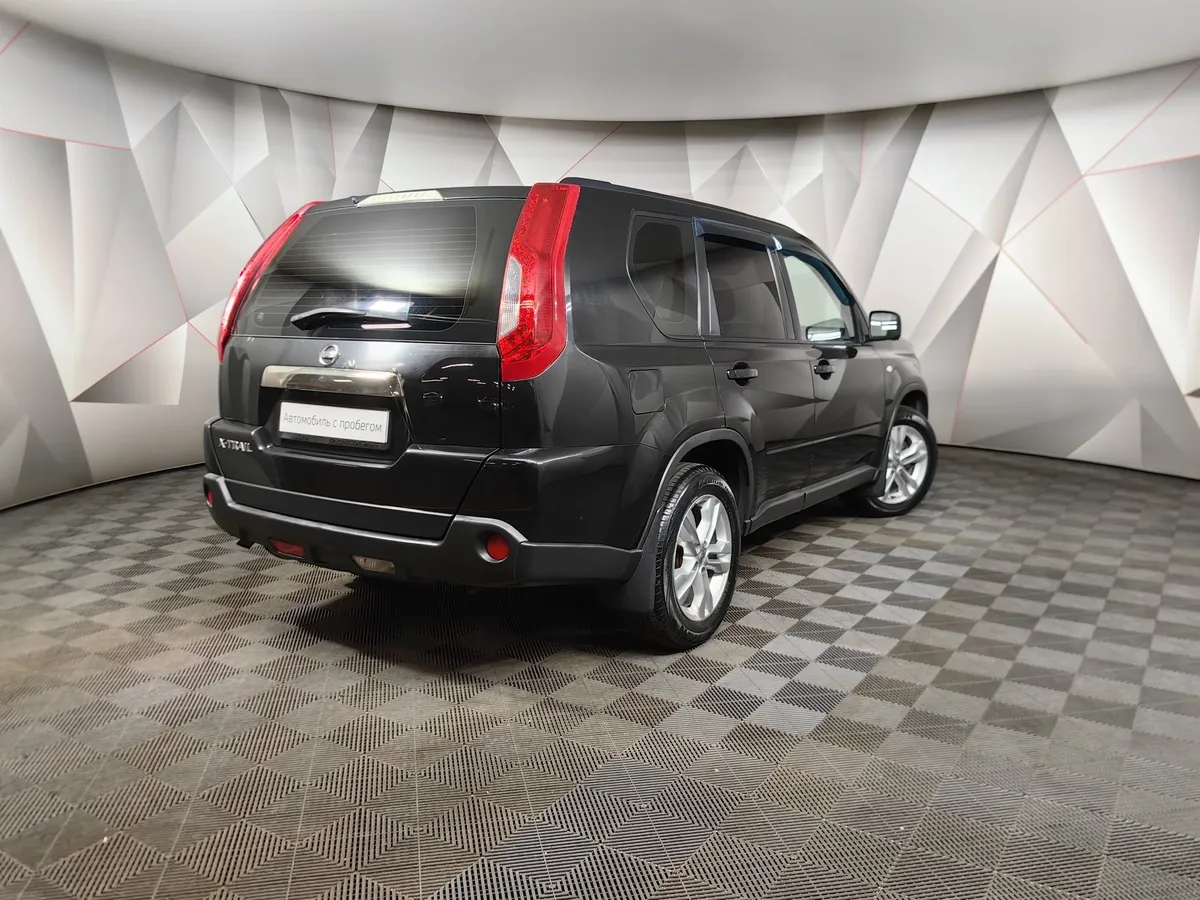 Nissan X-Trail 2.5 CVT AWD (171 л.с.) LE Top Черный в АВИЛОН. Слайд №2