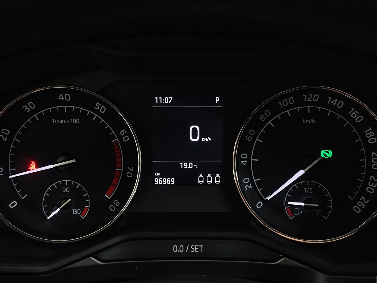 Skoda Superb 1.4 TSI DSG (150 л.с.) Синий в АВИЛОН. Слайд №18