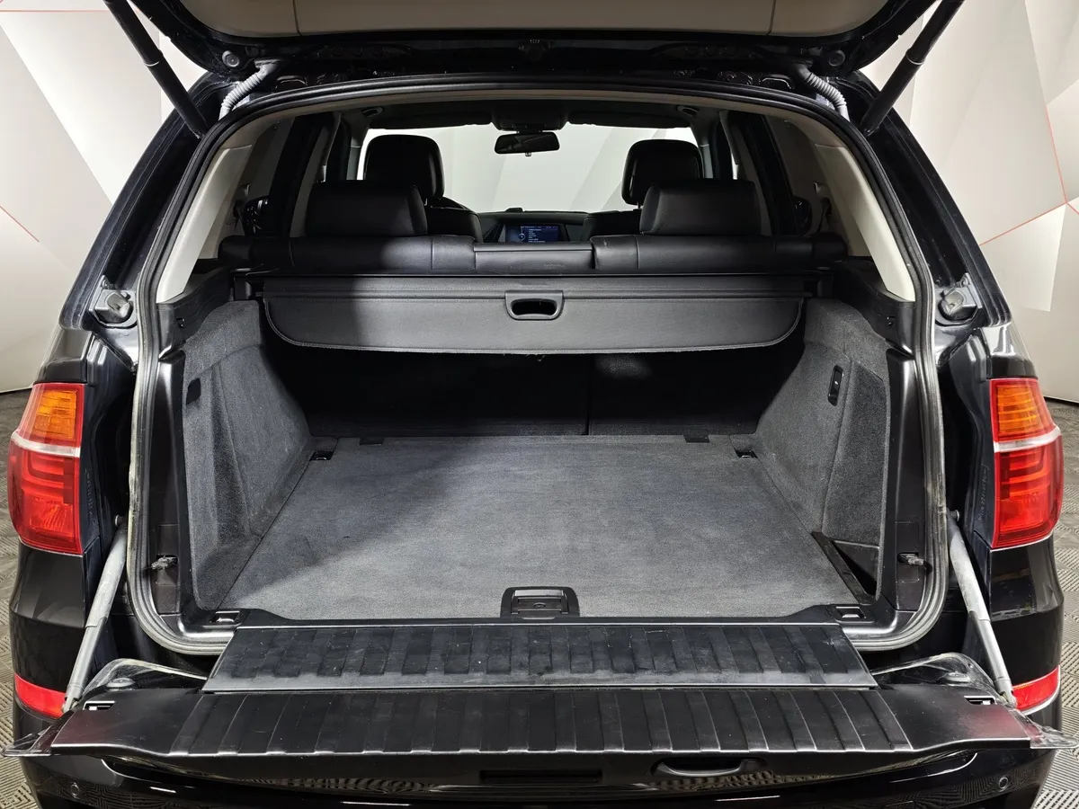 BMW X5 xDrive30d Steptronic (245 л.с.) Черный в АВИЛОН. Слайд №9