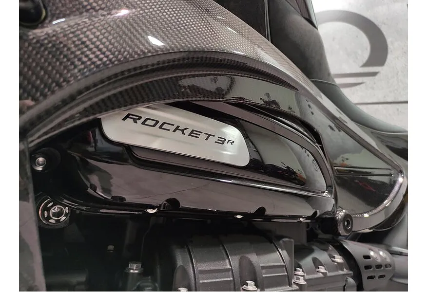 Triumph Rocket III GT (167) 2458 Черный в АВИЛОН. Слайд №10