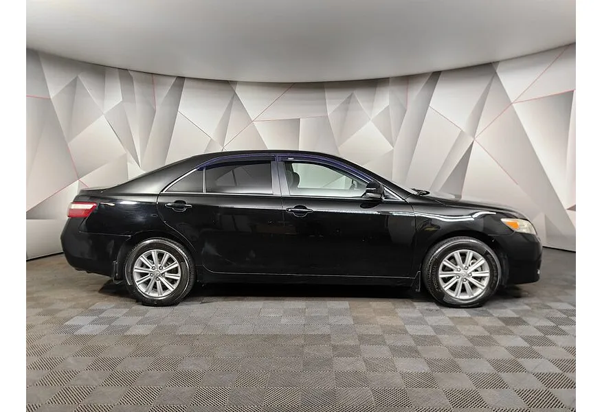 Toyota Camry 2.4 VVT-i AT (167 л.с.) Черный в АВИЛОН. Слайд №4