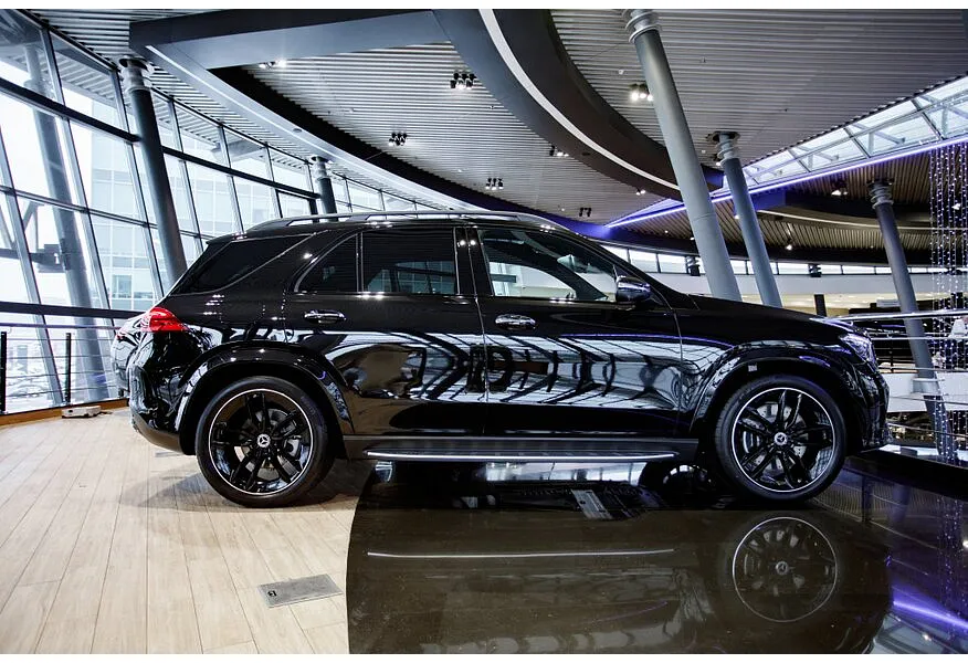 Mercedes-Benz GLE 450d 4MATIC 9G-TRONIC (367 л.с.) Черный в АВИЛОН. Слайд №4