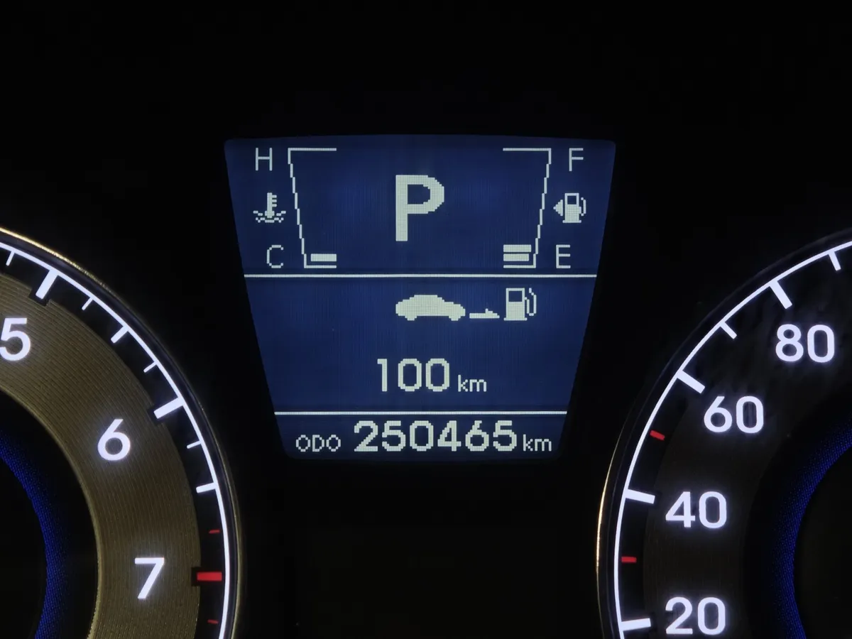 Hyundai Solaris 1.6 AT (123 л.с.) Special Edition Серый в АВИЛОН. Слайд №17