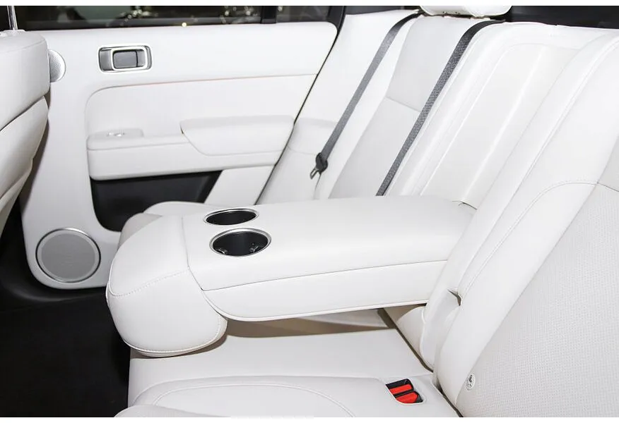 Li Auto L7 1.5 AT 4WD (449 л.с.) Ultra Белый в АВИЛОН. Слайд №17