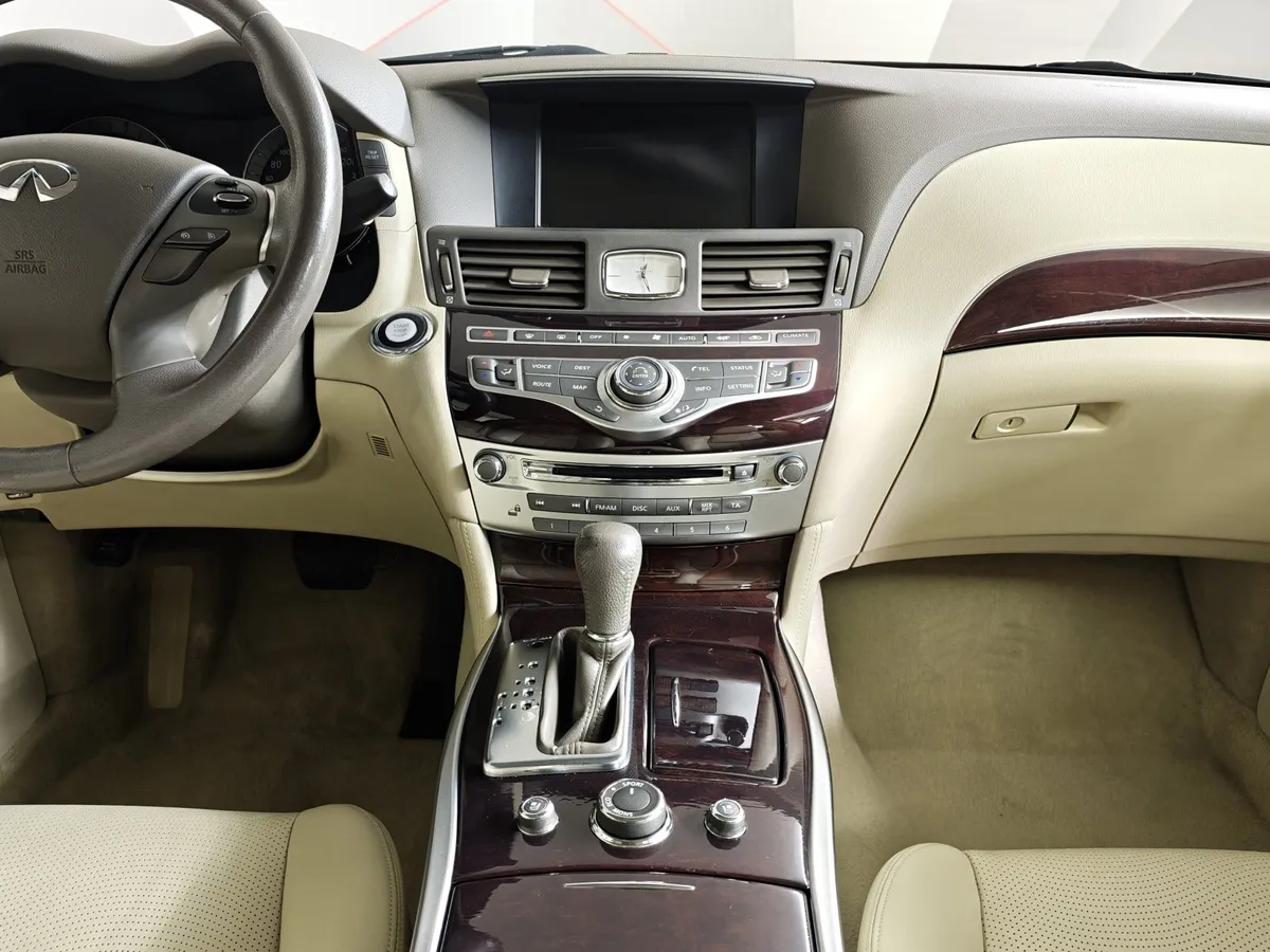 Infiniti M-Series M25 AT (222 л.с.) Premium Черный в АВИЛОН. Слайд №15