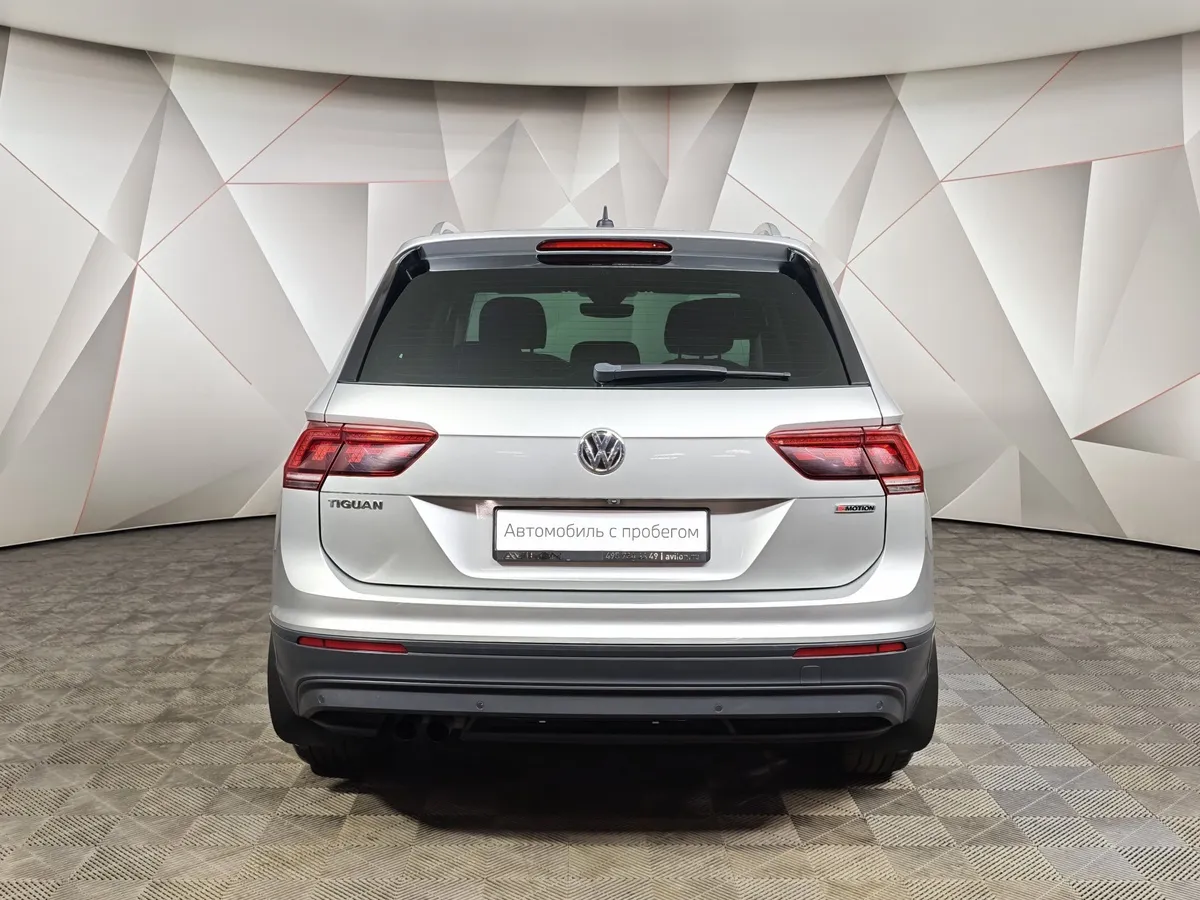 Volkswagen Tiguan 2.0 TSI 4Motion AT (180 л.с.) Respect Серебристый в АВИЛОН. Слайд №8