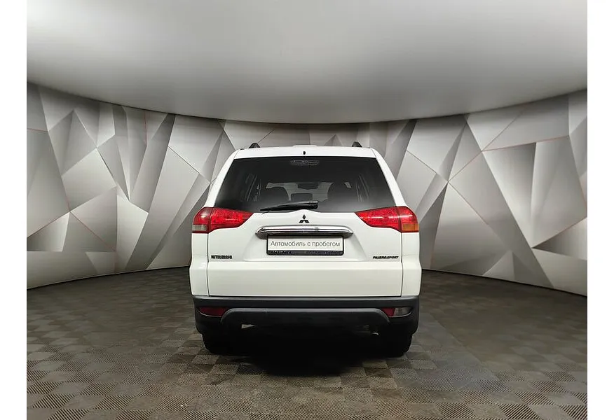 LIVE. Слайд №6