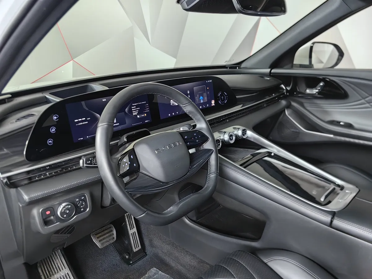 EXEED RX 2.0T DCT 4WD (249 л.с.) Prestige Белый в АВИЛОН. Слайд №19